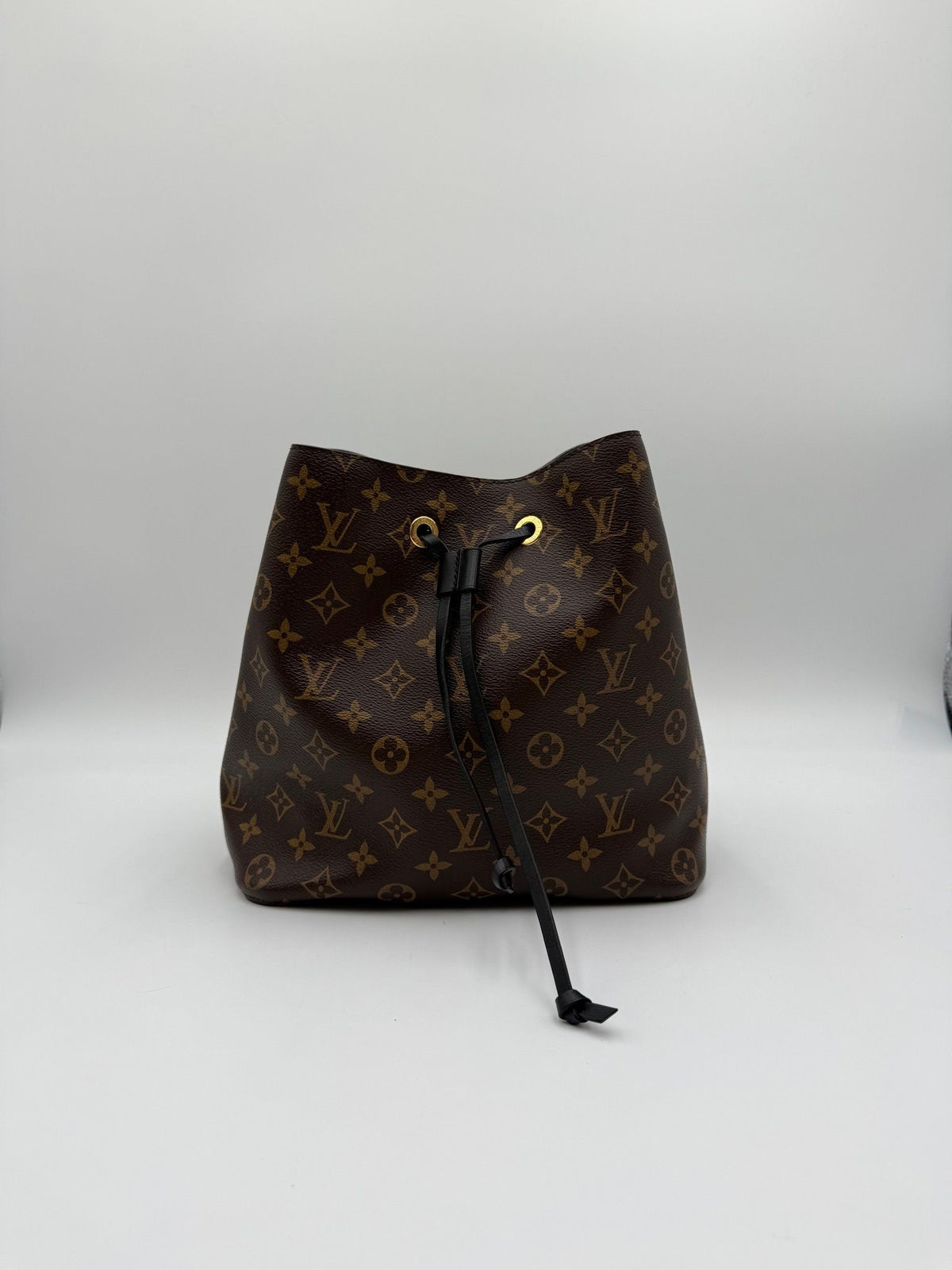 Louis Vuitton NéoNoé MM Monogram Black